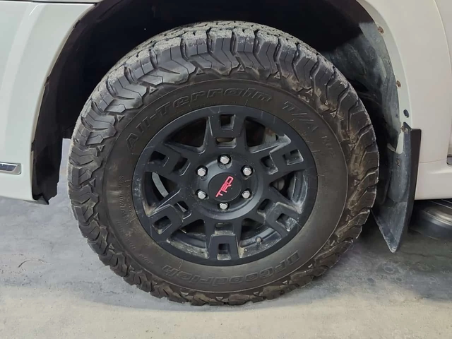 Toyota 4runner * LIMITED * ГЛАВНО ПРЕДСТАВИТЕЛСТВО* - автомобили, коли, обяви за нови и употребявани 6