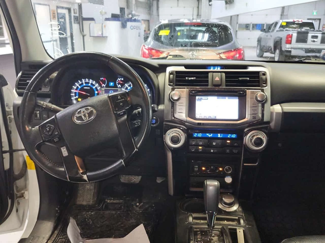 Toyota 4runner * LIMITED * ГЛАВНО ПРЕДСТАВИТЕЛСТВО* - автомобили, коли, обяви за нови и употребявани 9