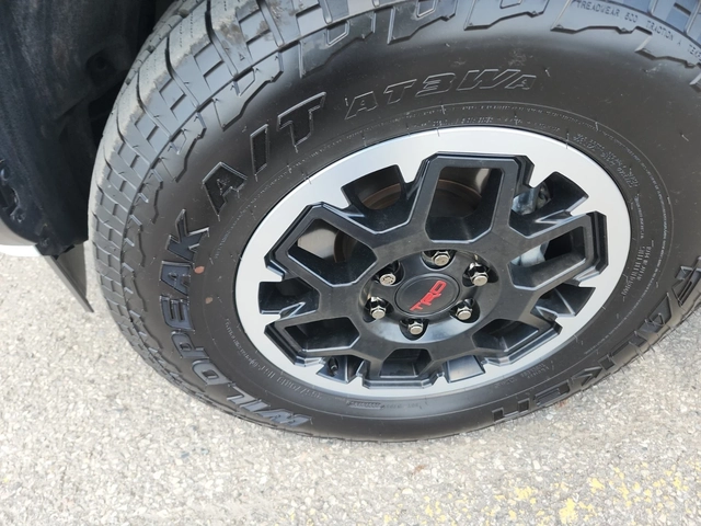 Toyota 4runner TRD OFF ROAD * AWD * 2025 * ЦЕНА ДО БГ * - автомобили, коли, обяви за нови и употребявани 8