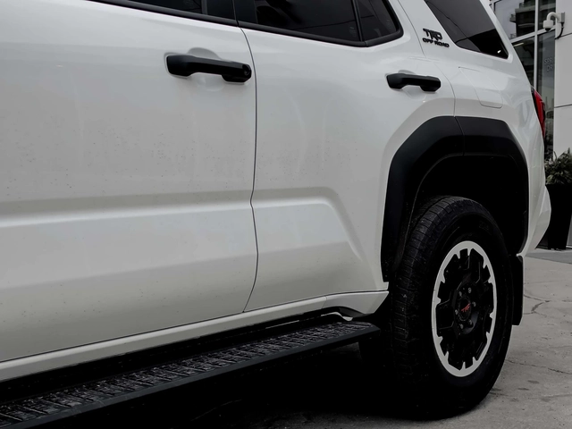 Toyota 4runner Hybrid 4WD TRD Off Road / ЦЕНА ДО БЪЛГАРИЯ - автомобили, коли, обяви за нови и употребявани 6