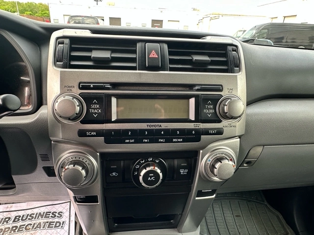 Toyota 4Runner Автомат * 4x4 - автомобили, коли, обяви за нови и употребявани 6