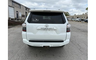 Toyota 4Runner 4x4 | SR5| Navigation/Leather/Sunroof/Rear Camera - автомобили, коли, обяви за нови и употребявани 8