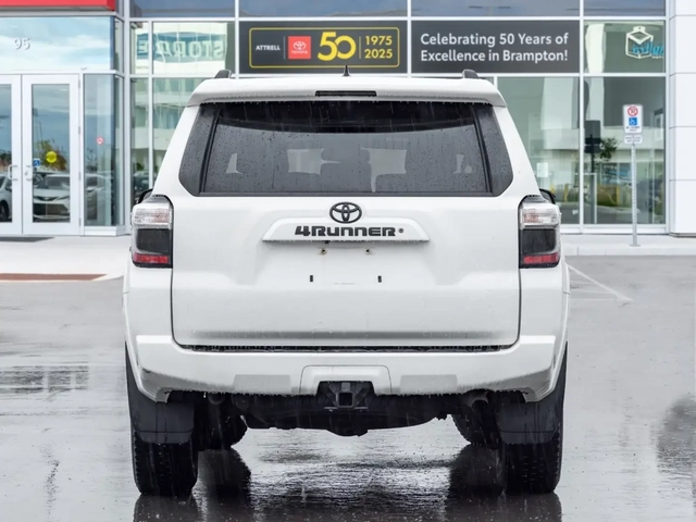 Toyota 4runner 4.0* V6* ПОДГРЕВ* КАМЕРА* КЕЙЛЕС* LANE* ASSIST - автомобили, коли, обяви за нови и употребявани 4