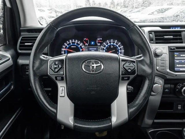 Toyota 4runner 4.0* V6* ПОДГРЕВ* КАМЕРА* КЕЙЛЕС* LANE* ASSIST - автомобили, коли, обяви за нови и употребявани 8