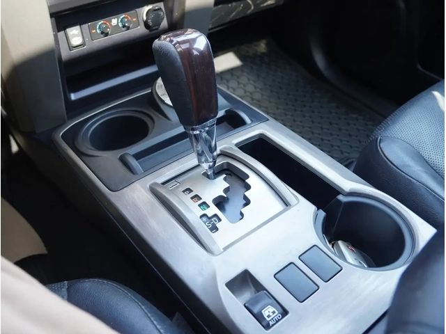 Toyota 4runner LIMITED* 4.0* V6* КАМЕРА* КЕЙЛЕС* КОЖА* - автомобили, коли, обяви за нови и употребявани 10