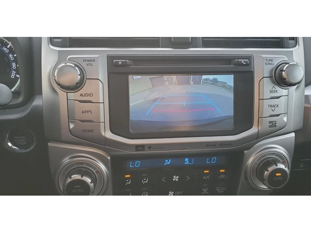 Toyota 4runner 4.0* V6* ПОДГРЕВ* КАМЕРА* КЕЙЛЕС* LANE* ASSIST - автомобили, коли, обяви за нови и употребявани 10