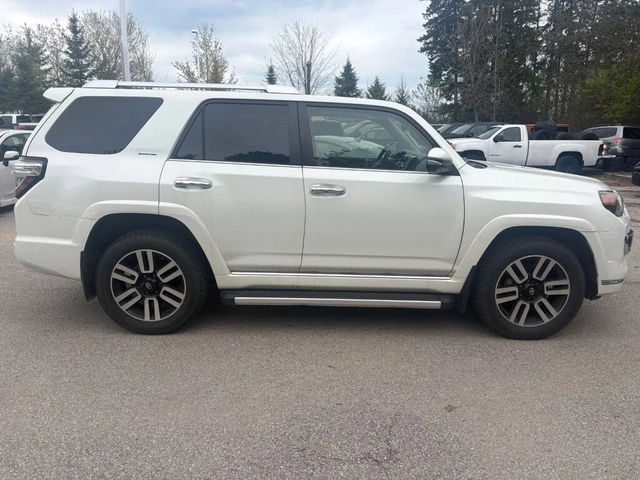 Toyota 4runner 4.0* V6* ПОДГРЕВ* КАМЕРА* КЕЙЛЕС* LANE* ASSIST - автомобили, коли, обяви за нови и употребявани 2