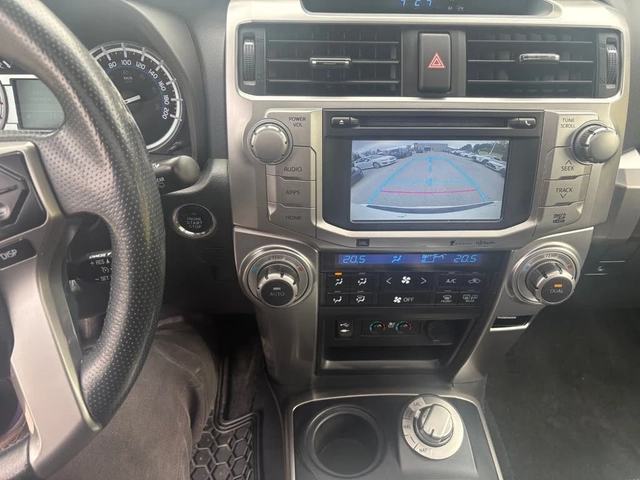 Toyota 4runner 4.0* V6* ПОДГРЕВ* КАМЕРА* КЕЙЛЕС* LANE* ASSIST - автомобили, коли, обяви за нови и употребявани 7