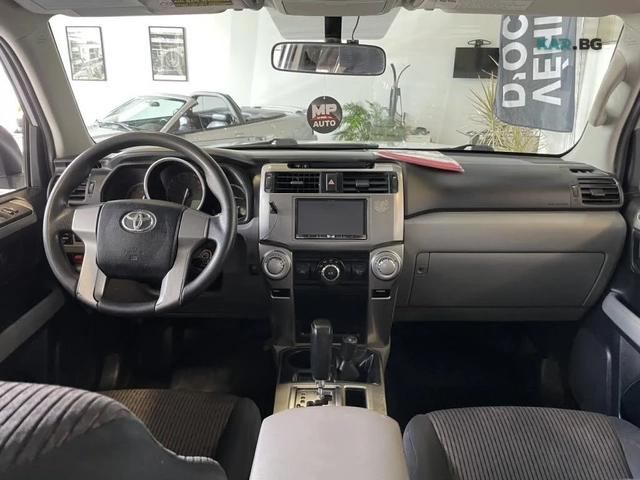 Toyota 4runner SR5* 4WD* CARFAX* - автомобили, коли, обяви за нови и употребявани 7