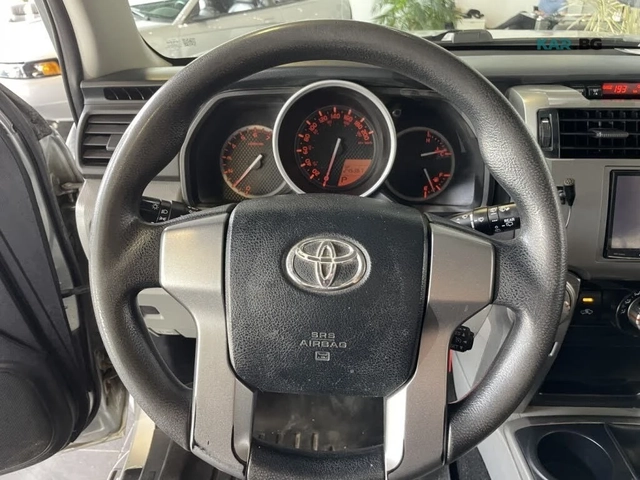 Toyota 4runner SR5* 4WD* CARFAX* - автомобили, коли, обяви за нови и употребявани 8