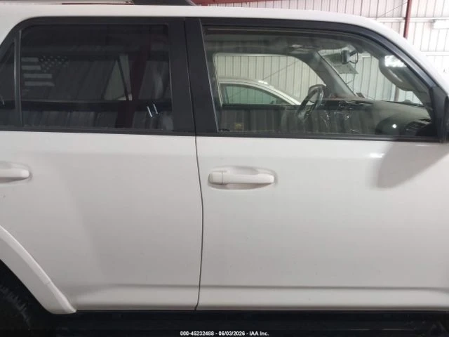 Toyota 4runner SR5  Premium 4WD - автомобили, коли, обяви за нови и употребявани 10