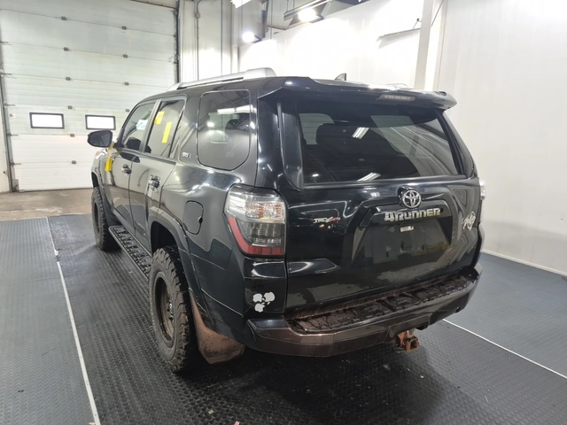 Toyota 4runner SR5 4WD - автомобили, коли, обяви за нови и употребявани 3