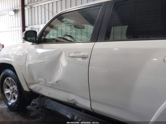 Toyota 4runner SR5  Premium 4WD - автомобили, коли, обяви за нови и употребявани 5
