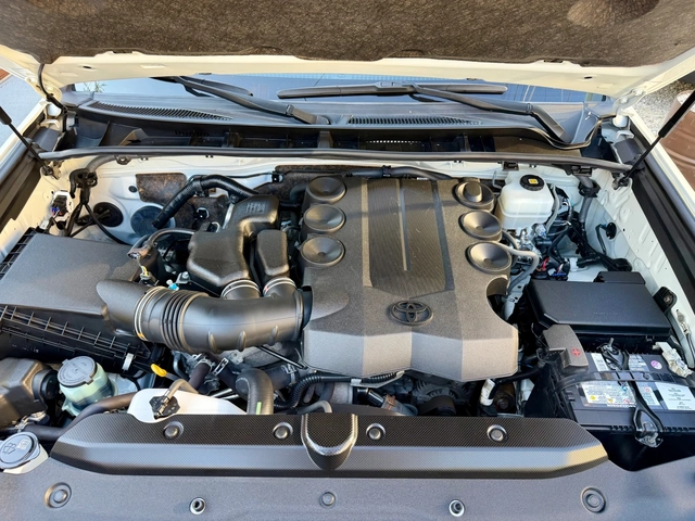 Toyota 4runner 4.0V6 Full - автомобили, коли, обяви за нови и употребявани 14