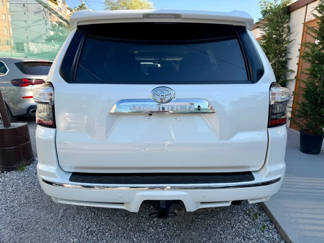 Toyota 4runner 4.0V6 Full - автомобили, коли, обяви за нови и употребявани 2