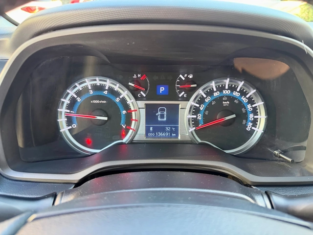 Toyota 4runner 4.0V6 Full - автомобили, коли, обяви за нови и употребявани 8