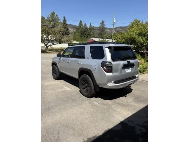 Toyota 4runner 4WD 4dr V6 SR5 - автомобили, коли, обяви за нови и употребявани 3