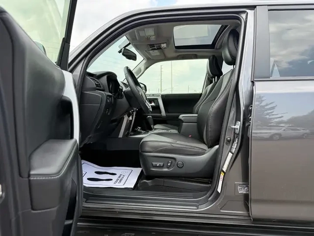 Toyota 4runner SR5* 1 собственик* Като нова* Кожа - автомобили, коли, обяви за нови и употребявани 8