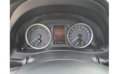 Toyota Auris 1.4 D4D - автомобили, коли, обяви за нови и употребявани 14