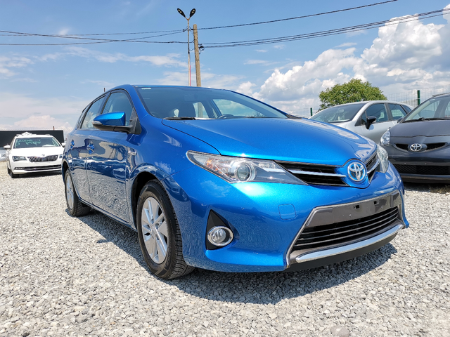 Toyota Auris 1.8 Hybrid E5B - автомобили, коли, обяви за нови и употребявани 4