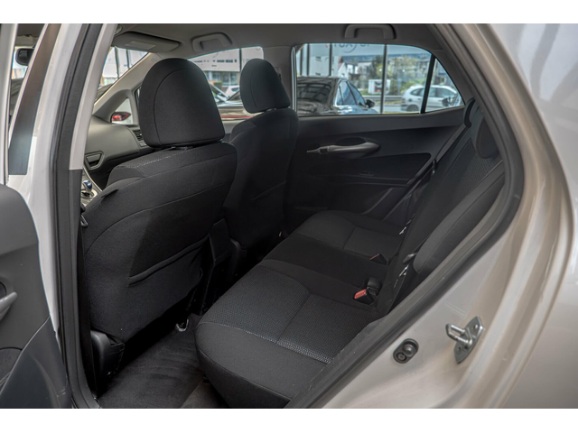 Toyota Auris 1.8 VVT-i Hybrid e-CVT/Климатроник/Камера - автомобили, коли, обяви за нови и употребявани 10