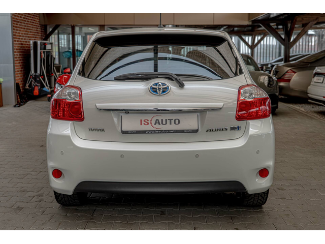 Toyota Auris 1.8 VVT-i Hybrid e-CVT/Климатроник/Камера - автомобили, коли, обяви за нови и употребявани 4