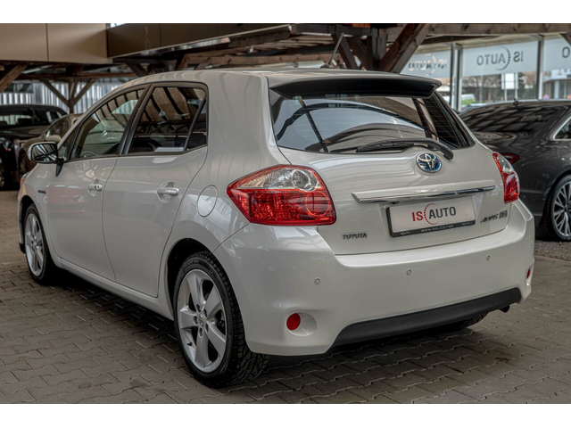 Toyota Auris 1.8 VVT-i Hybrid e-CVT/Климатроник/Камера - автомобили, коли, обяви за нови и употребявани 6