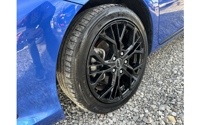 Toyota Auris 1.8H E6C BLACK EDITION - автомобили, коли, обяви за нови и употребявани 11