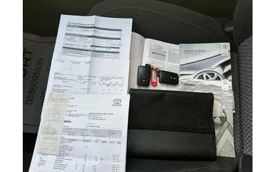 Toyota Auris 1.8H E6C BLACK EDITION - автомобили, коли, обяви за нови и употребявани 14