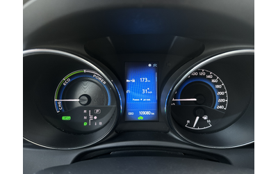 Toyota Auris 1.8H E6C BLACK EDITION - автомобили, коли, обяви за нови и употребявани 15