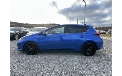 toyota-auris-1-8h-e6c-black-edition - 1