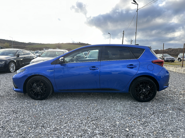 Toyota Auris 1.8H E6C BLACK EDITION - автомобили, коли, обяви за нови и употребявани 1