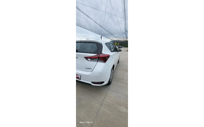 Toyota Auris 1330 VVT-I - автомобили, коли, обяви за нови и употребявани 6