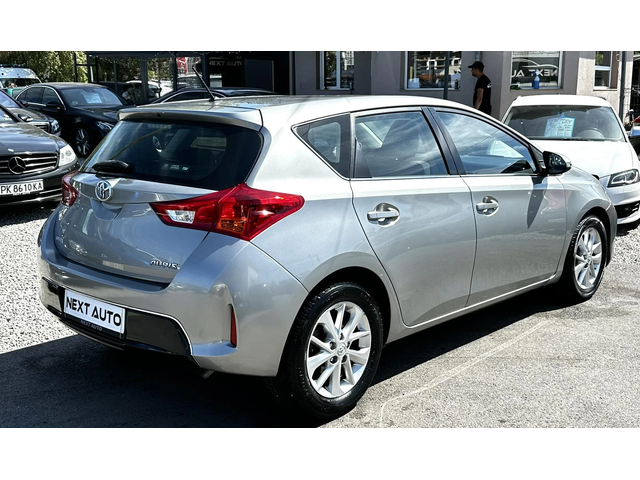 Toyota Auris 1.4D-4D 90HP CAM EURO 5B - автомобили, коли, обяви за нови и употребявани 4