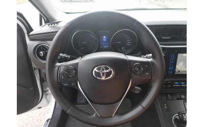 Toyota Auris 1, 8i  UNIKAT 136KS - автомобили, коли, обяви за нови и употребявани 10