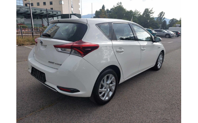 toyota-auris - 4