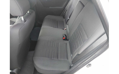Toyota Auris 1, 8i  UNIKAT 136KS - автомобили, коли, обяви за нови и употребявани 7