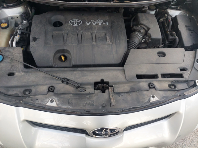 Toyota Auris 1, 6i  УНИКАТ!!! - автомобили, коли, обяви за нови и употребявани 14