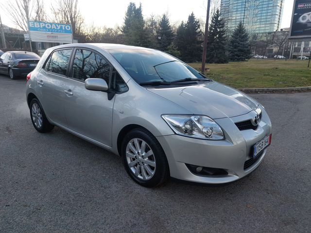 Toyota Auris 1, 6i  УНИКАТ!!! - автомобили, коли, обяви за нови и употребявани 2
