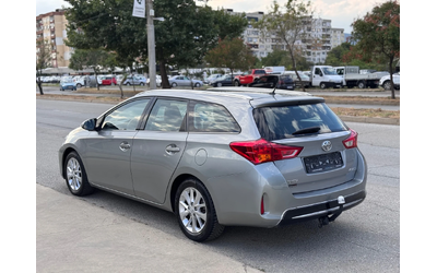 toyota-auris - 2