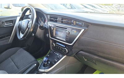 Toyota Auris Hybrid* ГОТОВА ЗА ТАКСИ - автомобили, коли, обяви за нови и употребявани 12