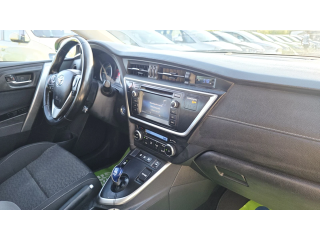 Toyota Auris Hybrid* ГОТОВА ЗА ТАКСИ - автомобили, коли, обяви за нови и употребявани 12