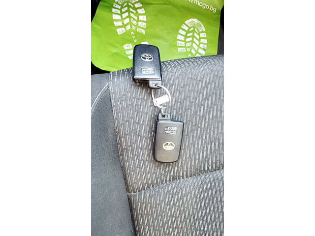 Toyota Auris Hybrid* ГОТОВА ЗА ТАКСИ - автомобили, коли, обяви за нови и употребявани 16