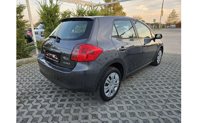 toyota-auris - 2