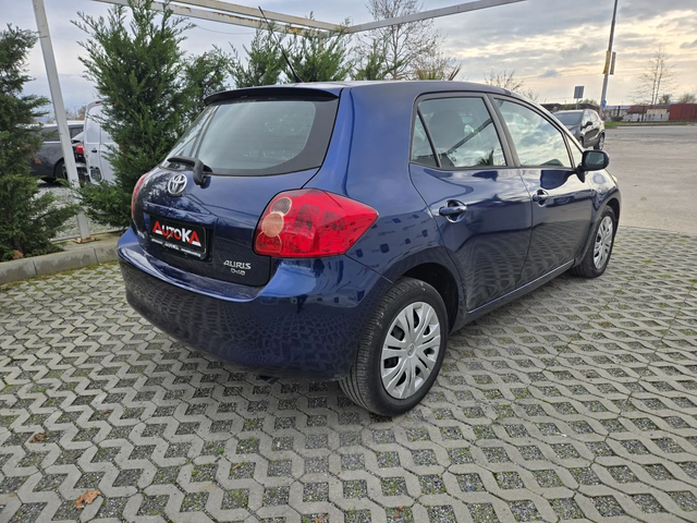 Toyota Auris 2.0D4d-126кс= 136.000км= 6СК= КЛИМАТРОНИК - автомобили, коли, обяви за нови и употребявани 2