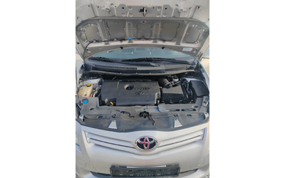 Toyota Auris 2.0, 127к.с. - автомобили, коли, обяви за нови и употребявани 14