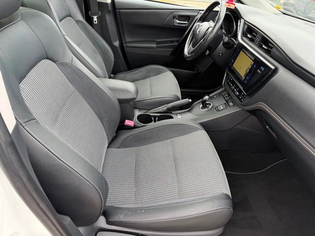 Toyota Auris 1.8 HYBRID(КАТО НОВА) - автомобили, коли, обяви за нови и употребявани 12