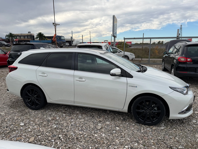 Toyota Auris 1.8 HYBRID(КАТО НОВА) - автомобили, коли, обяви за нови и употребявани 2