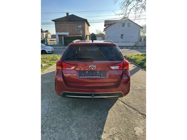 Toyota Auris - автомобили, коли, обяви за нови и употребявани 5