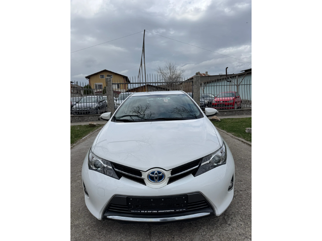 Toyota Auris 1.8 VVT-i HYBRID/BENZIN E - автомобили, коли, обяви за нови и употребявани 1